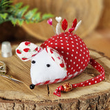 Mouse pincushion easy sewing pattern and photo tutorial