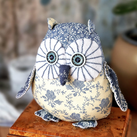 Easy Owl sewing pattern and photo tutorial
